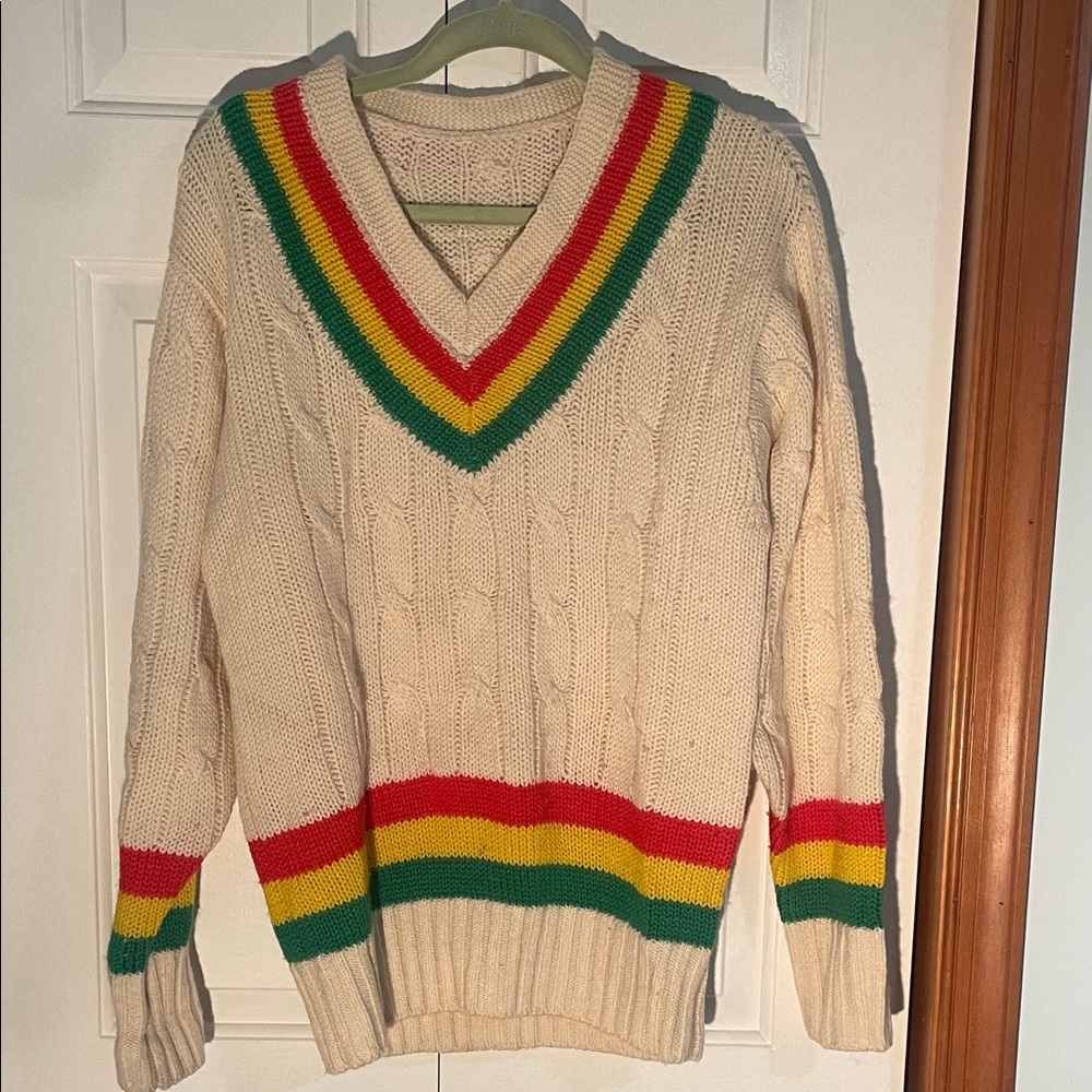 Multicolor V-Neck Cable Knit Sweater - Picture 4 of 6